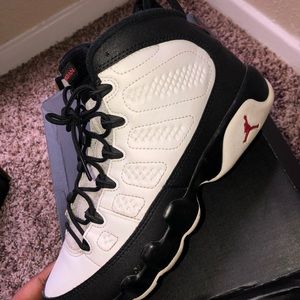 Air Jordan 9 Retro “ Space Jams “ Size 6.5 GS
